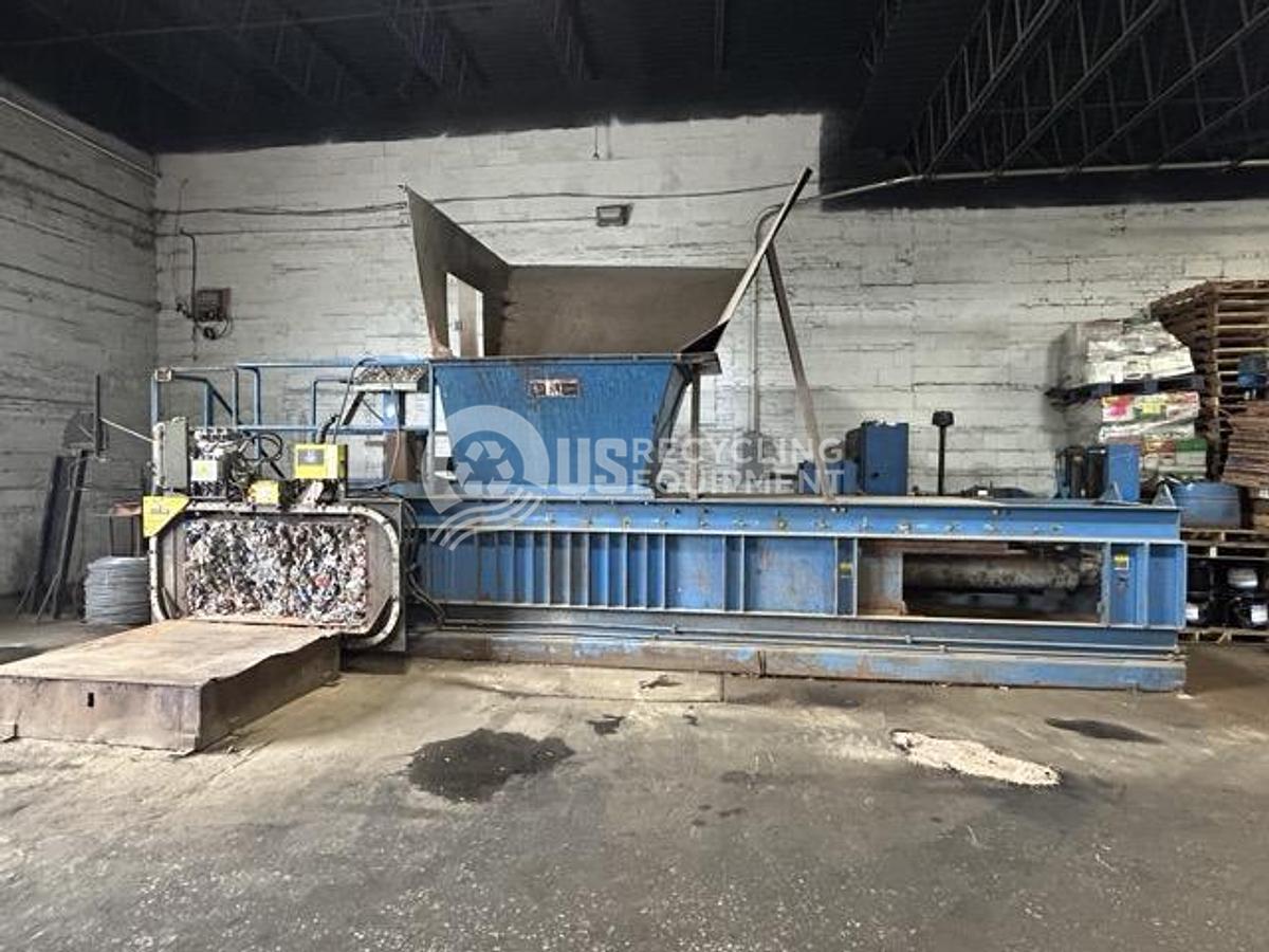 Used Harris Selco 2R-1050 Two Ram Horizontal Baler