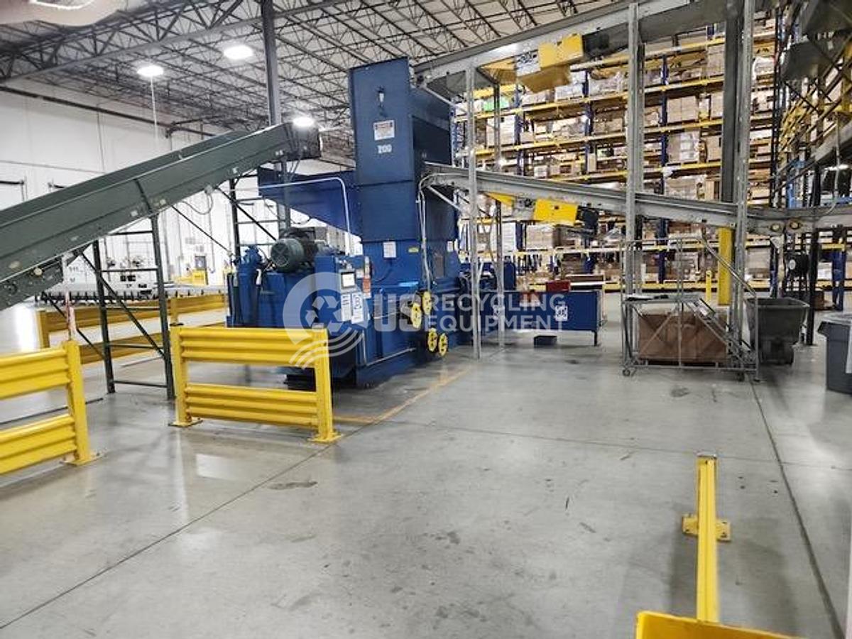 Used 2005 Balemaster Two (2) Horizontal