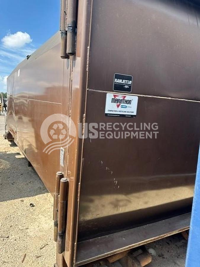 Refurbished 2018 Marathon RJ-250 Self Contained Compactor