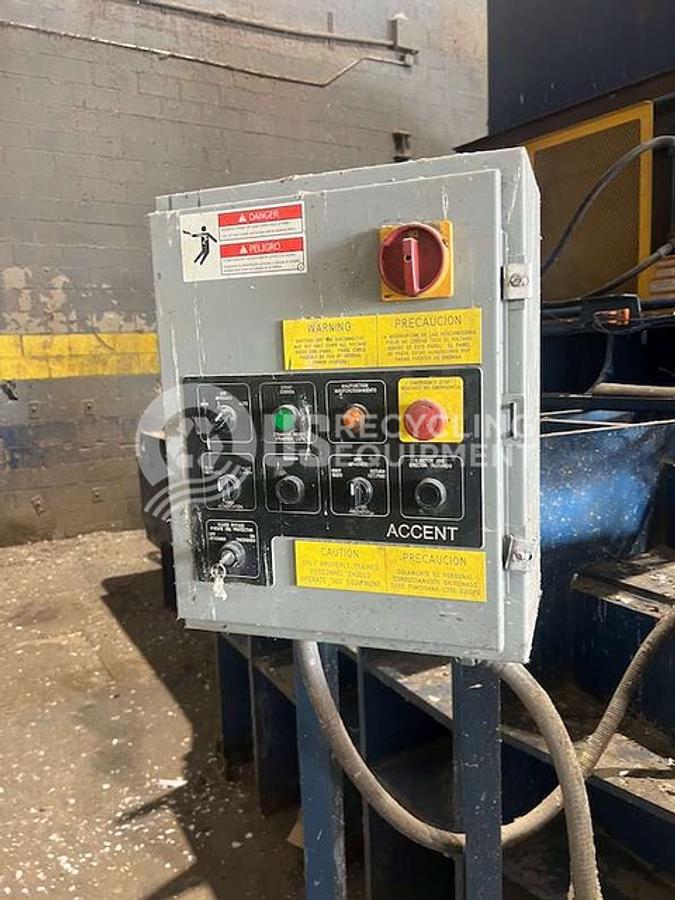 Used 2014 American Baler W828L-T75S 2 Ram Baler with Feed Conveyor