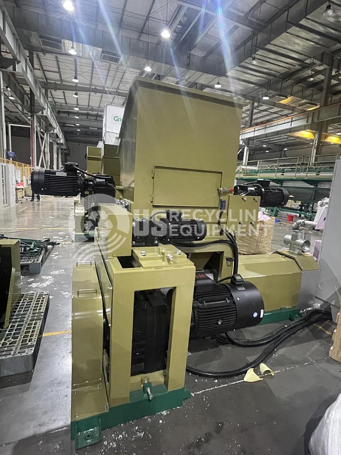 Green Max MC200E Hot Melt Densifier
