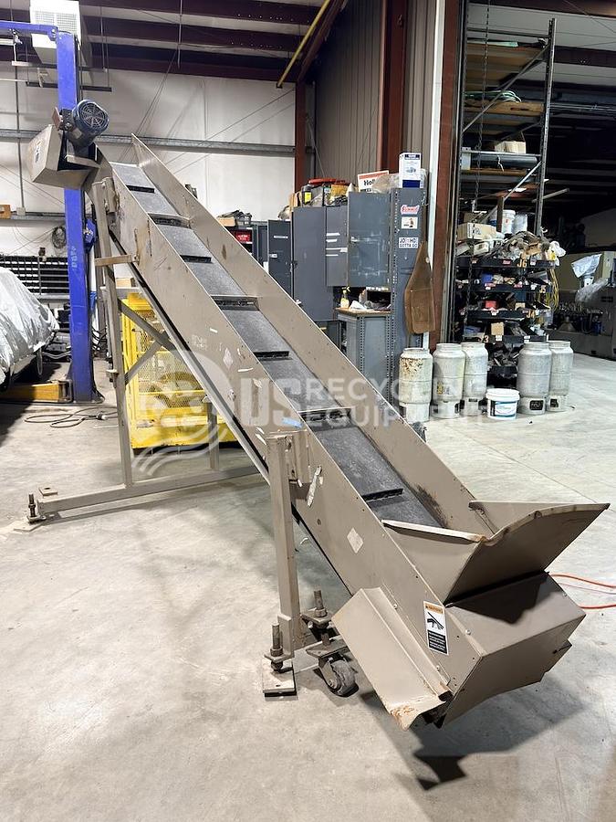 Used Unknown Manufacturer: Used 13' x 16" Cleated Incline