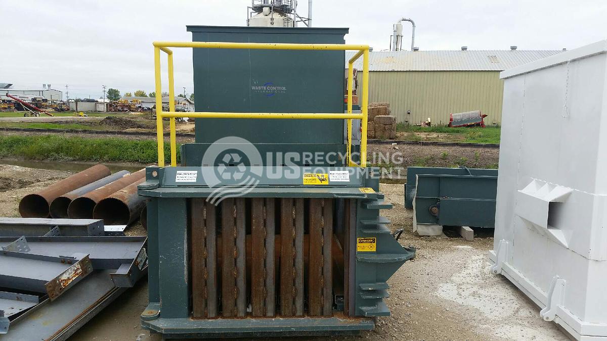 Used 2001  International Baler LD-60SD