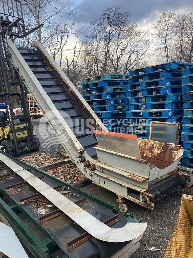 Used Unknown Manufacturer: Used 15' Hockey Stick Infeed Conveyor