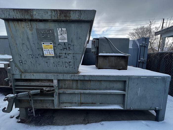 Used Wastequip Stationary Compactor for Sale in Denver, Colorado