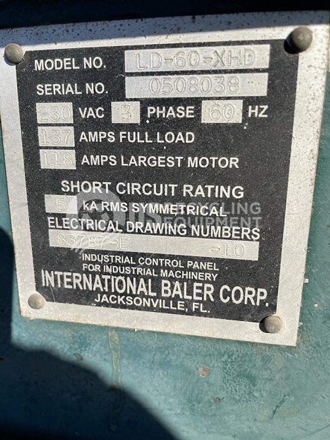 Used 2005 International LD60-XHD Non-Ferrous Closed Door Baler