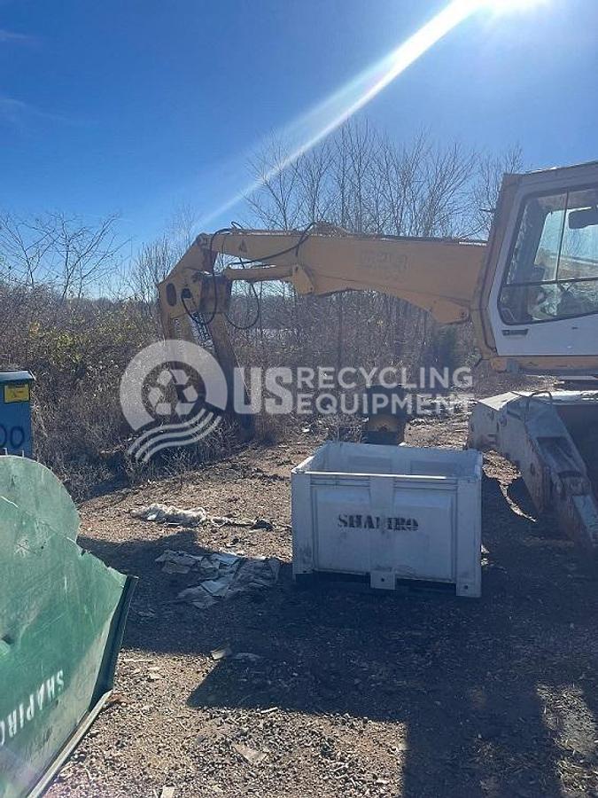 Used Liebherr 924 Excavator with LaBounty Shear