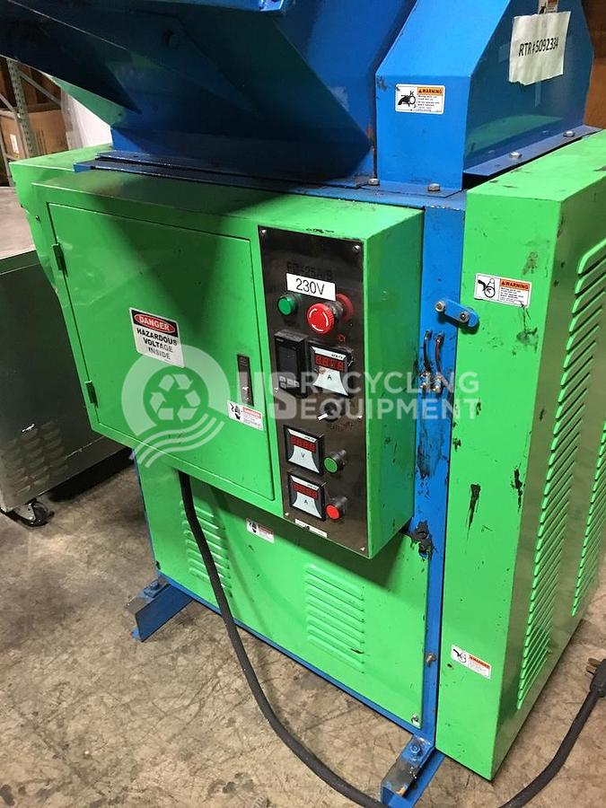 Used 2011 Avangard FD-25 A/B Hot Melt Densifier