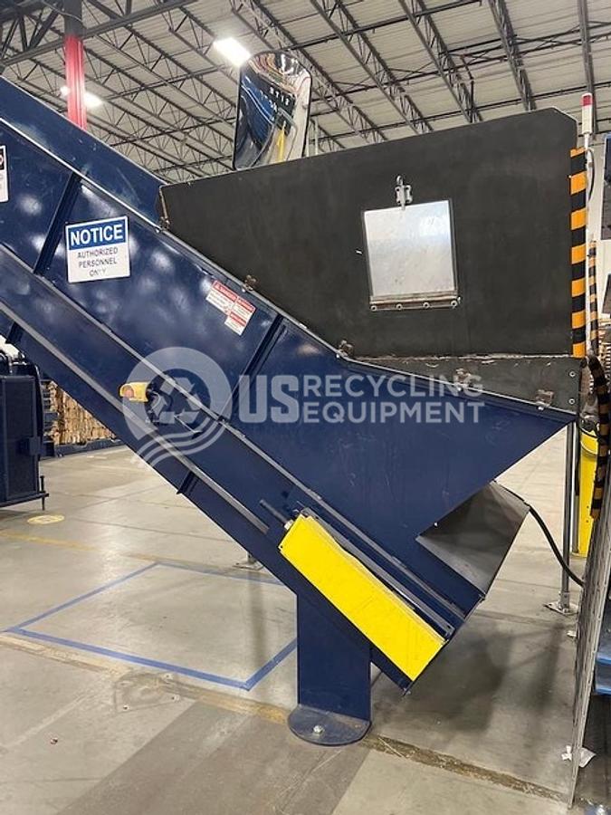 Used 2015 Max Pak HOE4260-509AR with Conveyor
