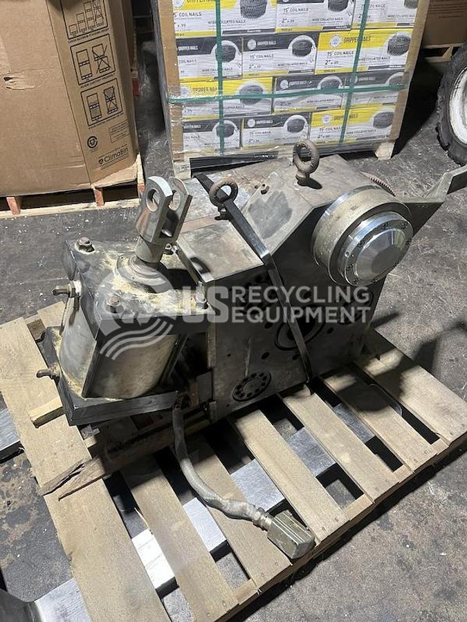 Used Gneuss SF150 Automatic Screen Changer