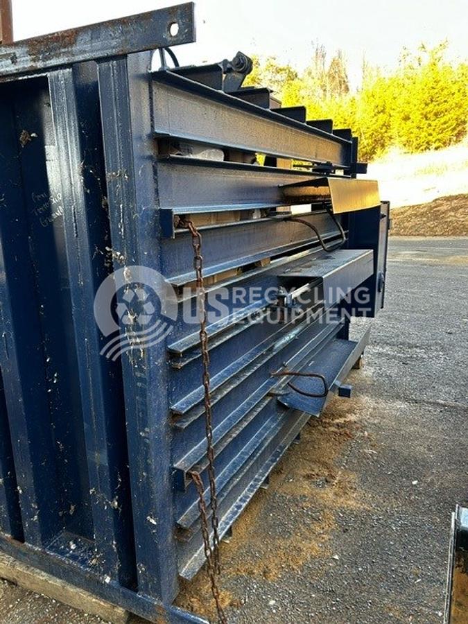 Used Harmony/Max Pak Baler Compactor Lot
