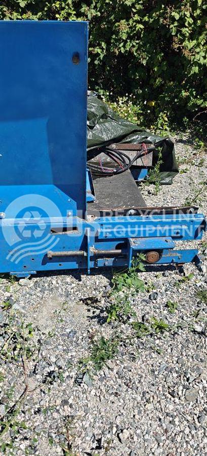 Used Unknown Manufacturer Used 22 ft x 48 inch Flat Rubber Belt Conveyor