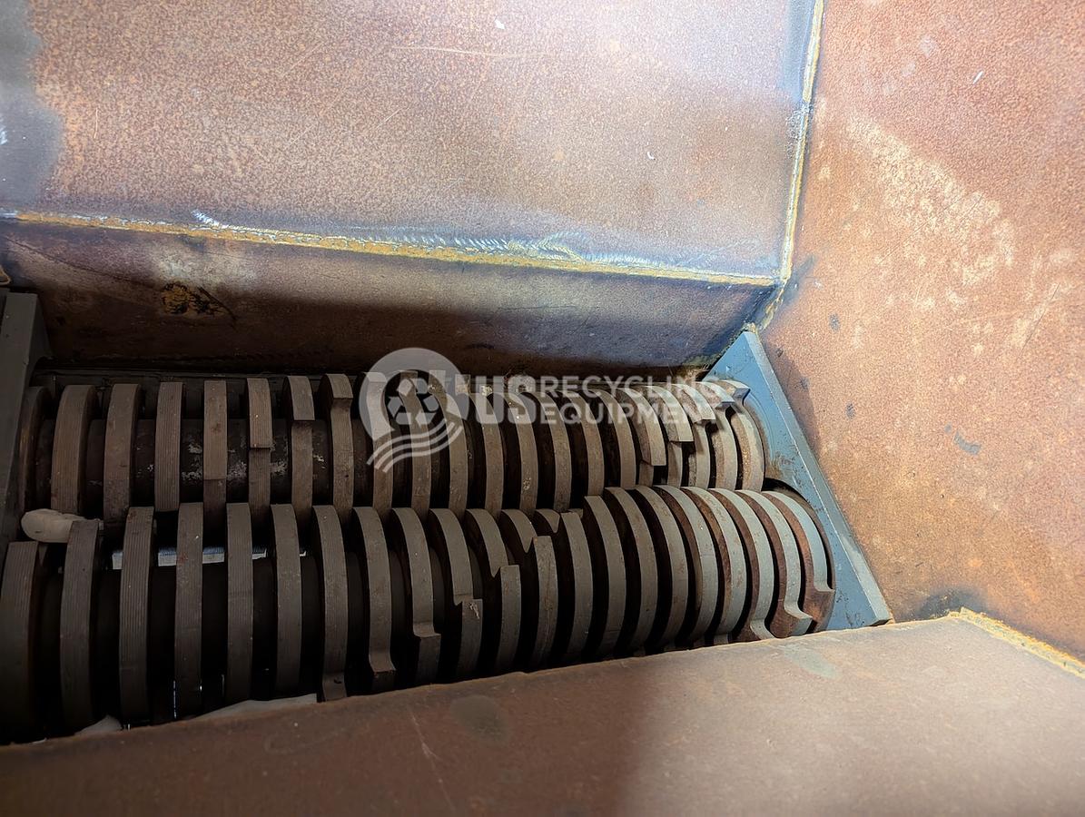 Used Shred-Tech ST 25 Dual Shaft Shredder