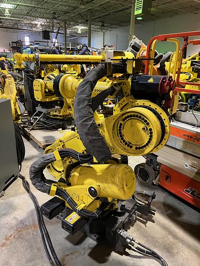 Used FANUC R2000iB/210F WITH R30iA CONTROLLER, CLEANED AND TESTED