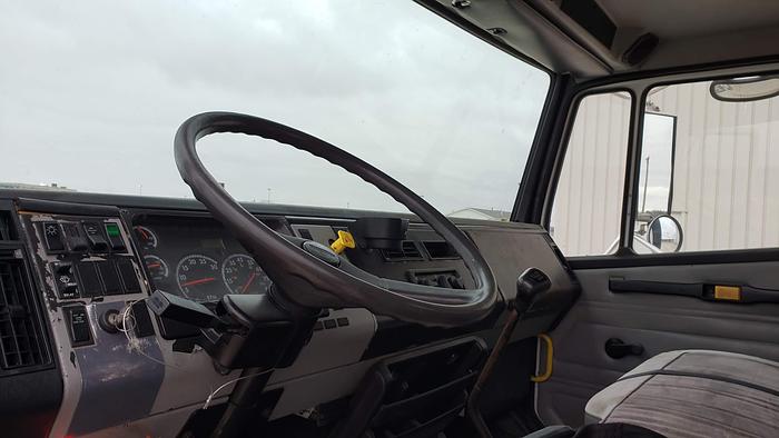 Used 2000 Freightliner FL70 Cleasby Roofing Conveyor Truck