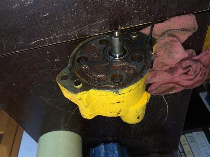 Used 0 Caterpillar 1P-6752 PUMP GP-GEAR (REBUILT)