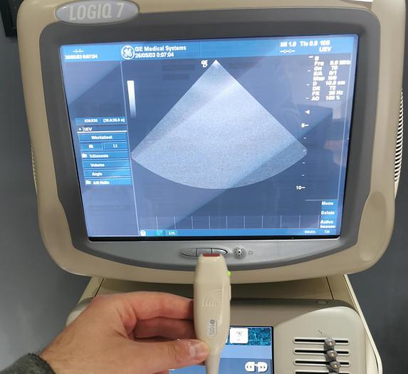 Gebraucht GE Logiq 7 Ultraschallgerät mit Sony Drucker UP-895MDW