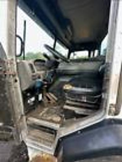 Used 2014 Peterbilt Cab & Chassis