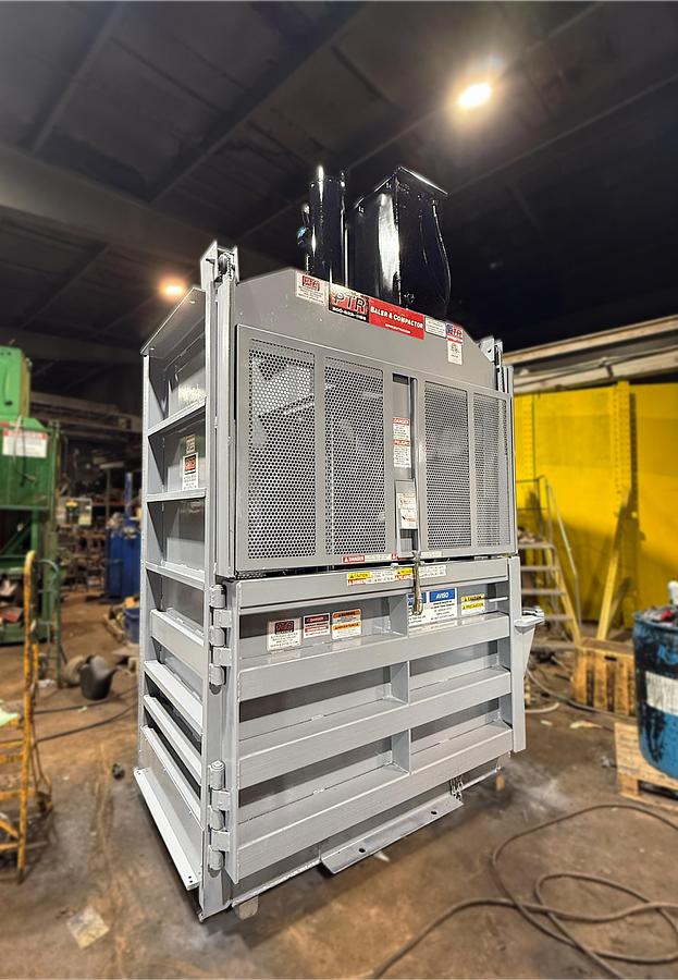 Refurbished PTR Model 7200HD-8 Baler Machine