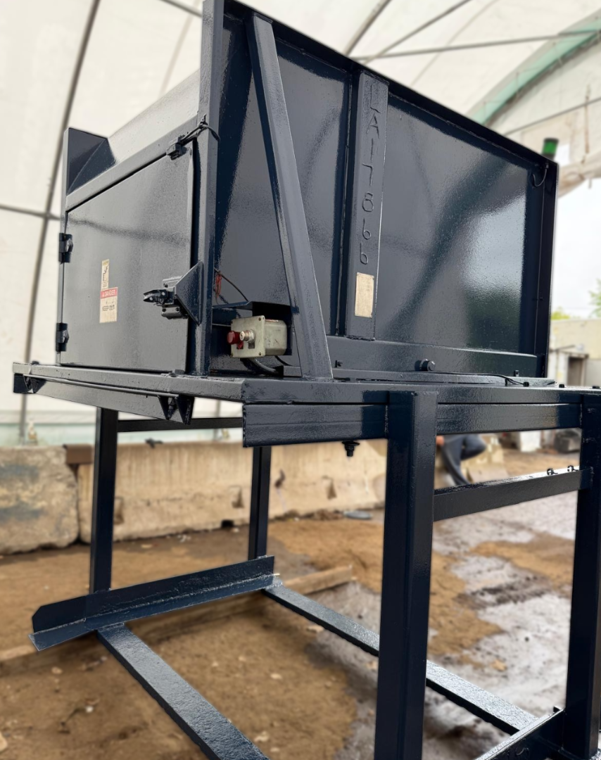 Refurbished 6yd Wastequip VIP Model D-600