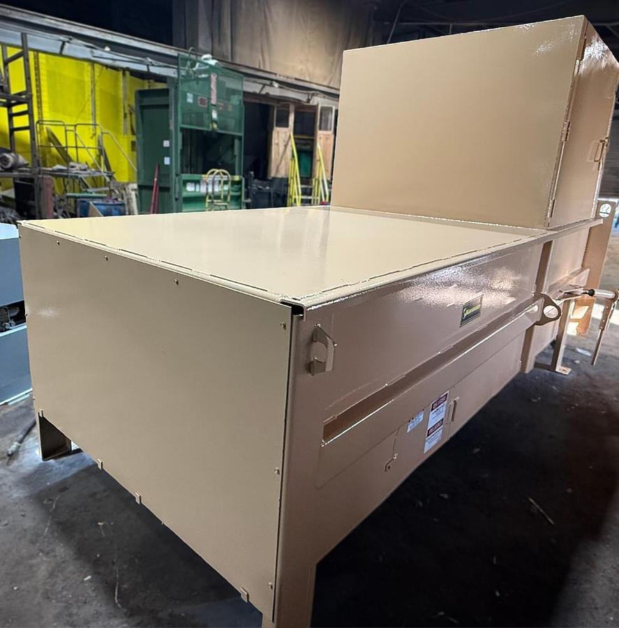 Refurbished 3yd Harmony Model C-300 Stationary Machine