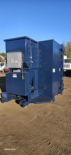 Used Sani-Tech SC-524 8 yard Auger Compactor