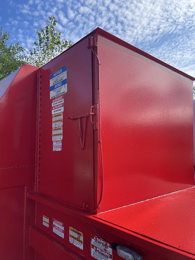 Used 20 yard Custom PTR Self-Contained Compactor Fully Operational