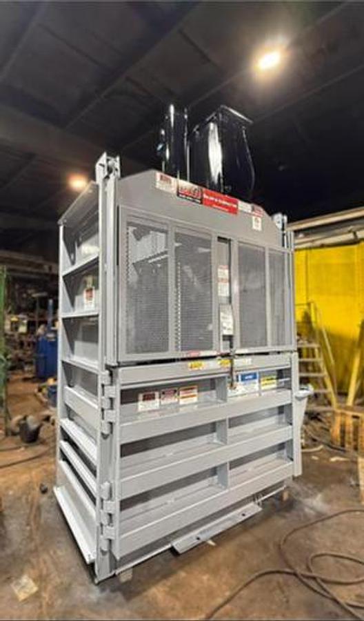 Refurbished PTR Model 7200HD-8 Baler Machine