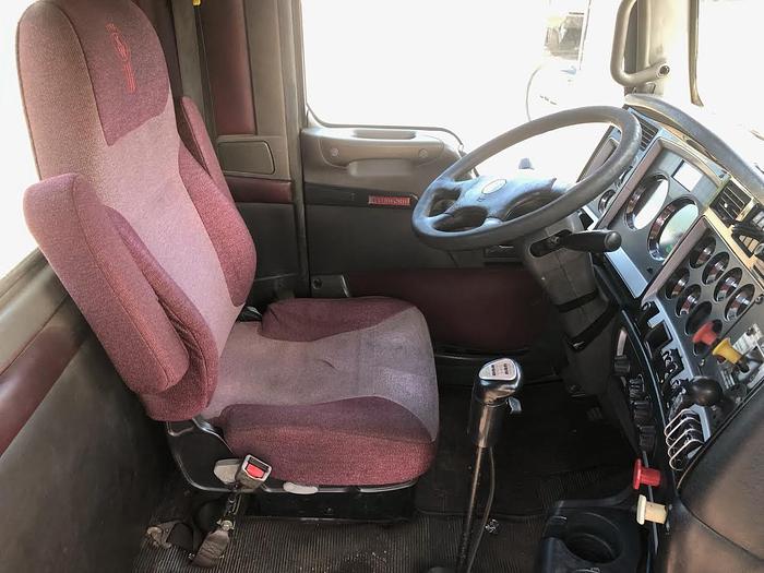 Used 2011 Kenworth Tractor Truck