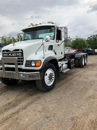 Used Roll Off Truck 2005 Mack CV713 Granite