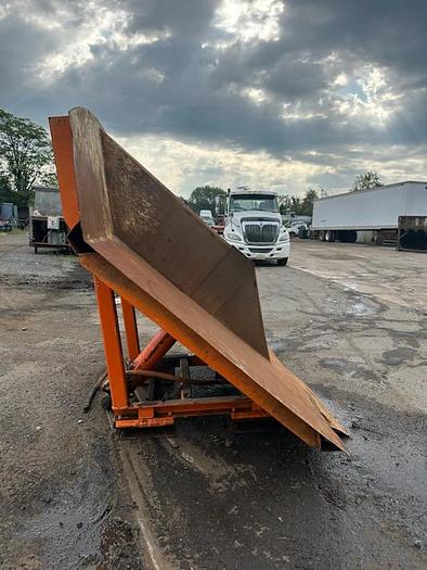 Used Leach Alfa 3 Push Out Blade & Telescopic Push Out Cylinder, Out Of A 2009 Body