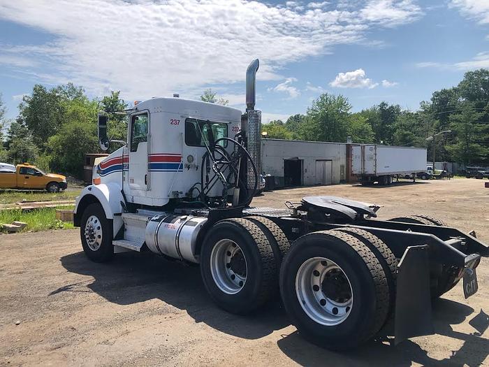 Used 2011 Kenworth Tractor Truck
