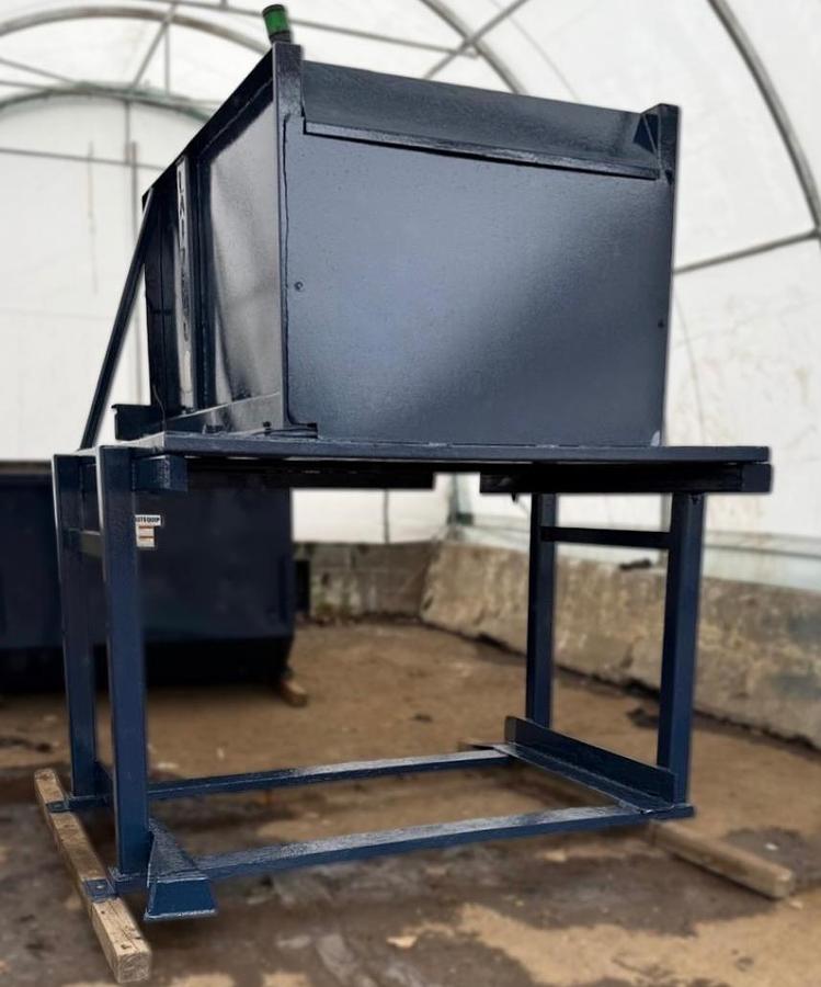 Refurbished Wastequip 6yd Vert-I-Pak