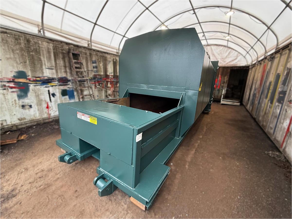 Used Bace 30 yard Self-Contained Compactor Fully Operational