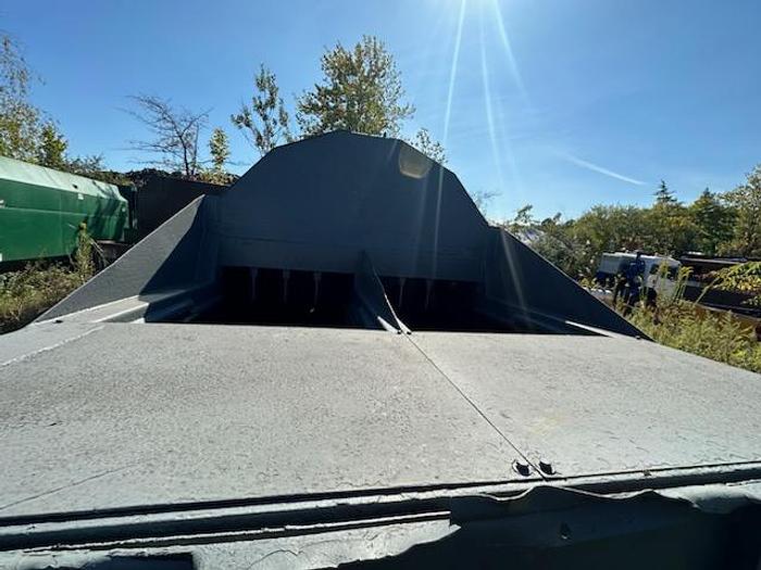 Used DR II Marathon Self Contained Compactor