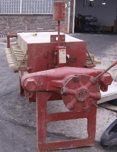 Used 13 CU. FT. SPERRY USED FILTER PRESS – 800 MM – POLYPRO – MANUAL CLOSURE