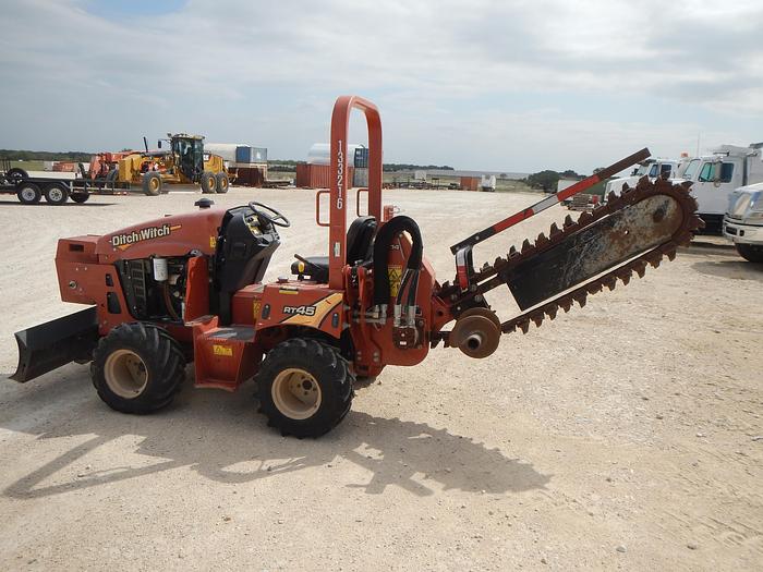 Used 2014 DITCH WITCH RT45