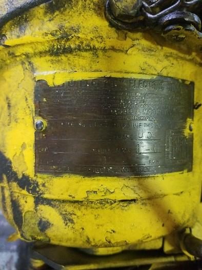 Used BUDGET 1 TON HOIST with trolley