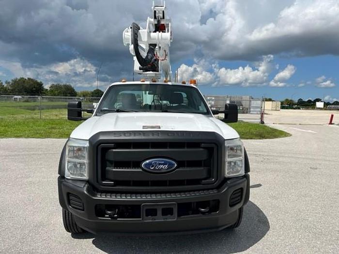 Used Altec AT40G Bucket Boom on 2015 Ford F550 Reg Cab Utility Truck - C46671