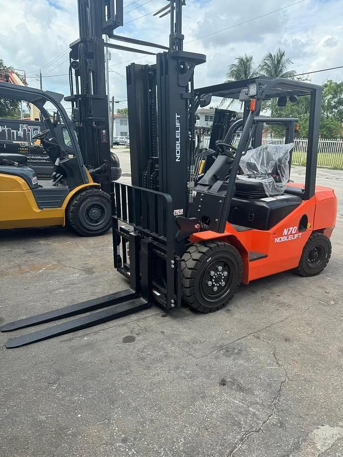 BRAND NEW FORKLIFTS