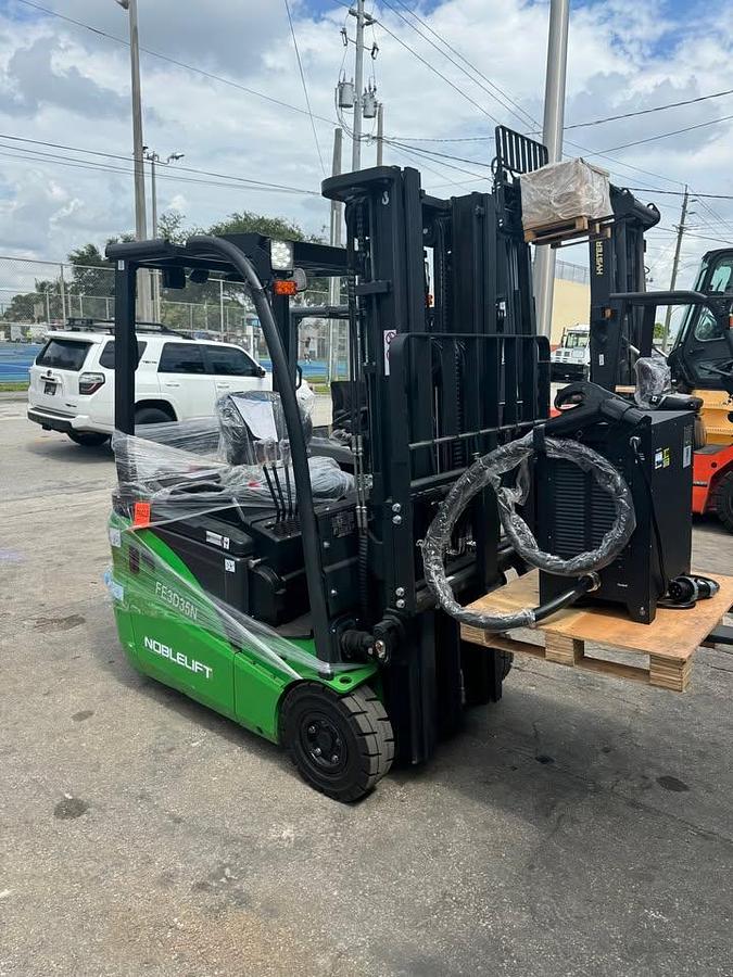 BRAND NEW FORKLIFTS