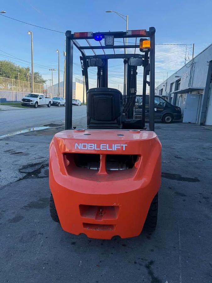 7,000 lb Diesel Forklift