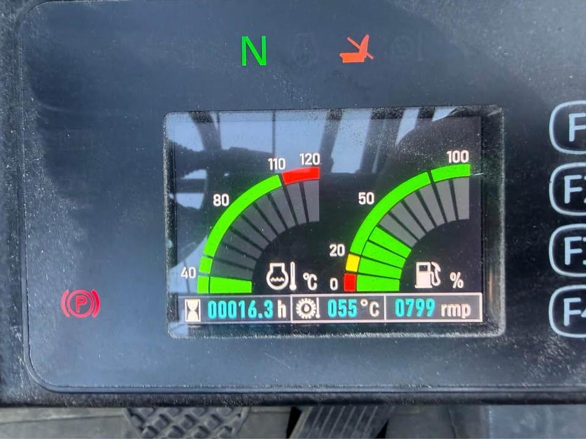 7,000 lb Diesel Forklift