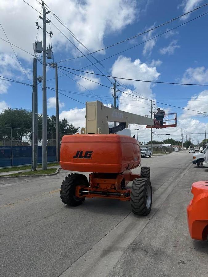 Used 2003 JLG 860sj
