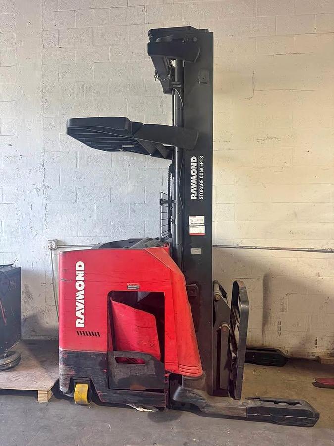 Used 2009 Raymond Reach