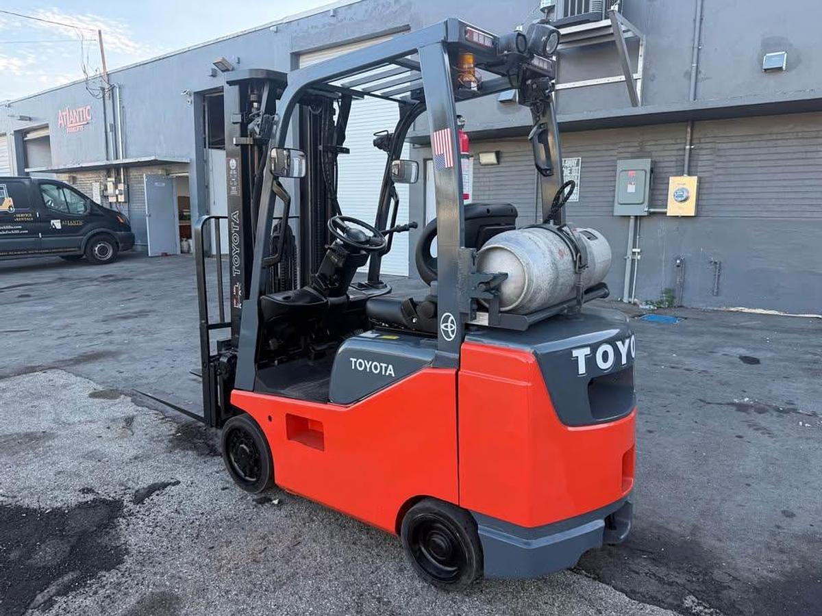 Used Toyota 8FGCSU20 4,000 lb