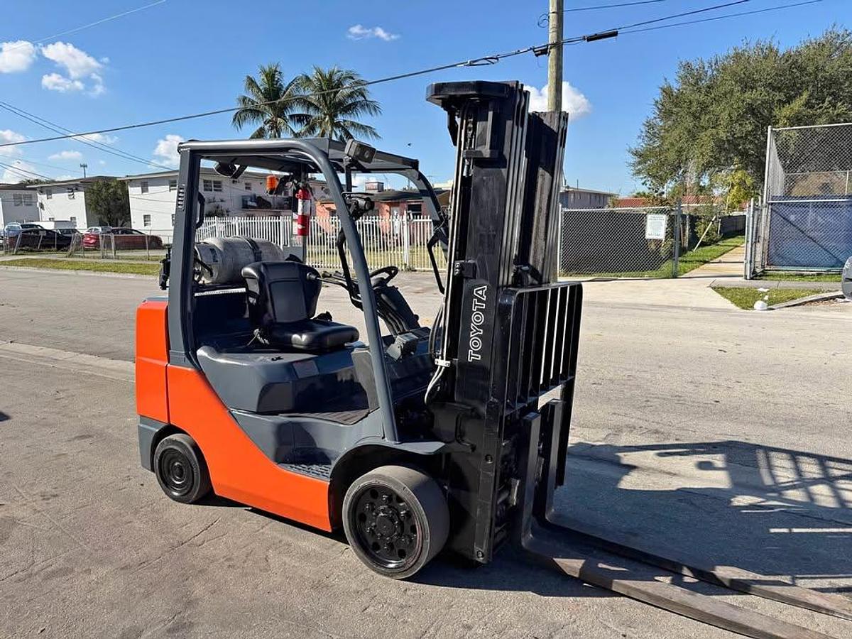 Used 2018 Toyota Forklift 6,500 lbs