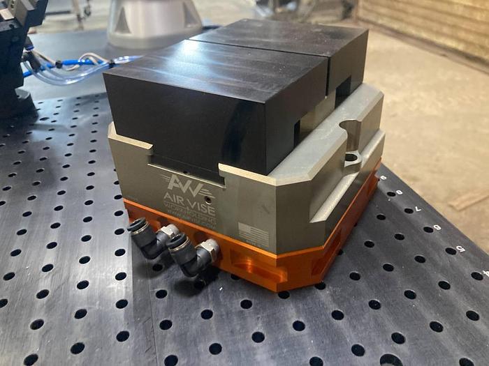 Used 2019 UNIVERSAL ROBOTS UR10E