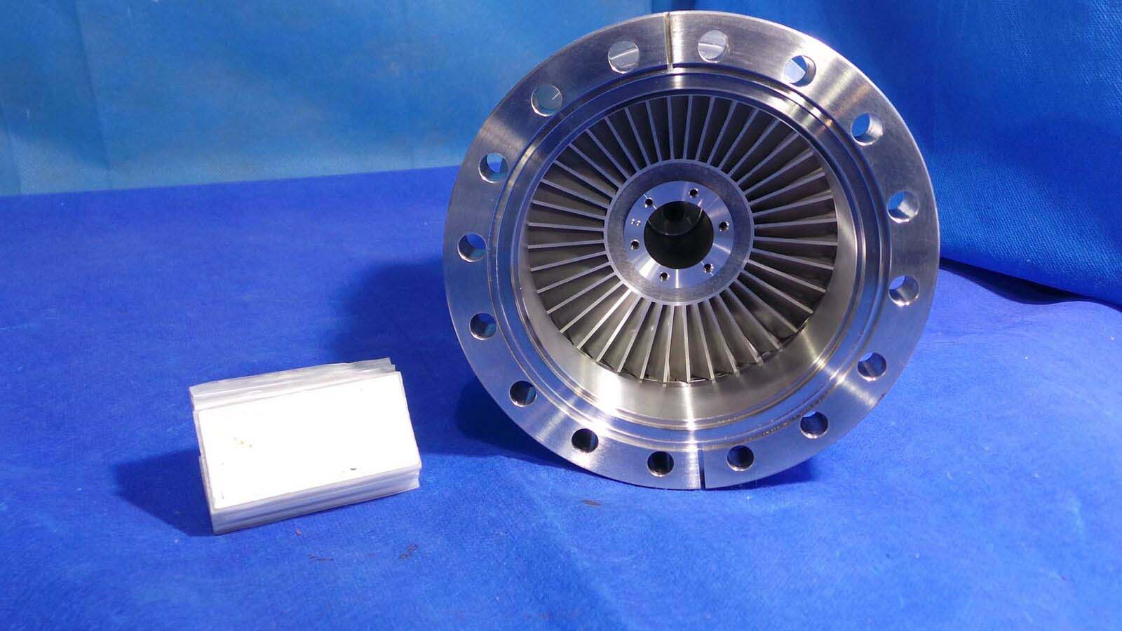 Used ALCATEL AT5100 Pump, AT5100 / AT5-100 / C-E-R-M-I-C/ Annecy /