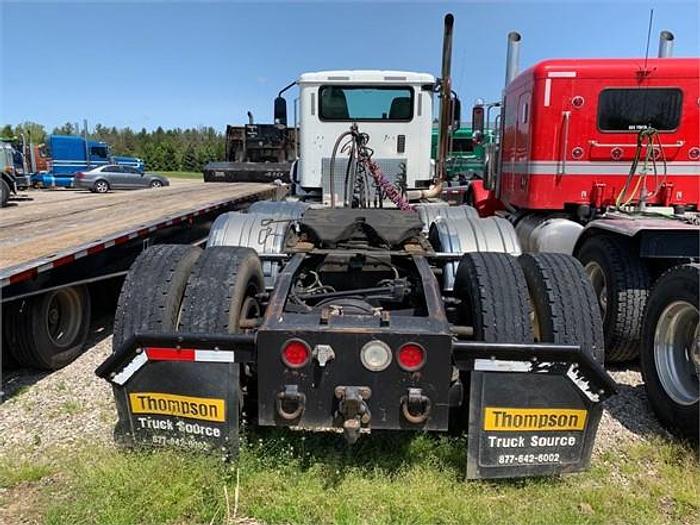 Used 2013 CATERPILLAR CT660L